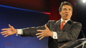 Perry Blasts Obama Over Lack of Disaster Aid