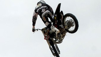 High Flying Action in Grapevine 