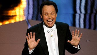MacFarlane Gets Oscar-Hosting Advice From Crystal