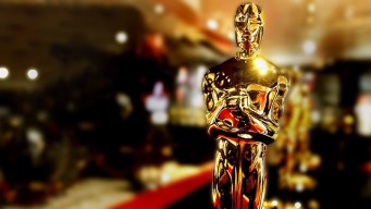 Students Replace Models as Oscar Carriers