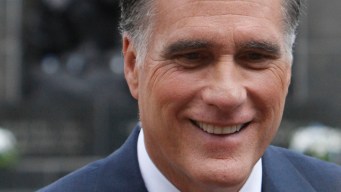 Romney Seeks Campaign Funds in Texas