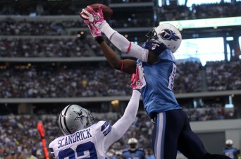 Cowboys Trail Titans 17-10 at Half