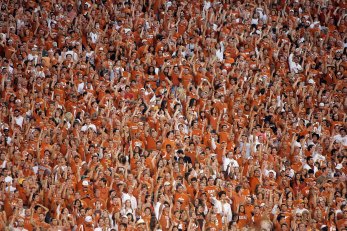 Game Day Shuttles Return for Longhorn Fans