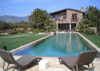 Pregnant Pink Buys a Malibu Mansion