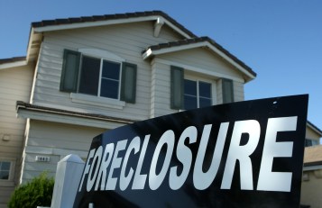 High-Dollar Homes May Be Looking for Highest Bidder