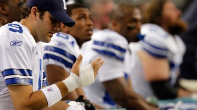 Romo Makes Throws at Practice