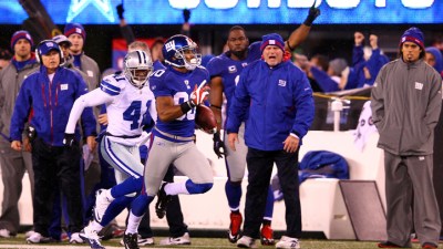 Brandon Carr Doesn't Plan On Victor Cruz Dancing Against Dallas