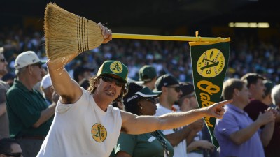 A's Sweep Rangers to Win AL West