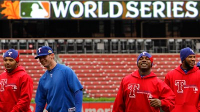 St. Louis Rams, Cardinals to Play in Arlington Sunday