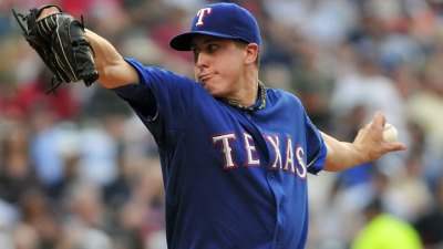 Holland Throws Complete Game in Cleveland Win