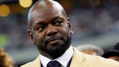 Emmitt Smith is Not a Fan of Proposed Rule Change