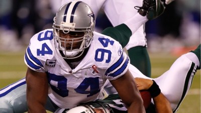 Cowboys Lead Jets At Half, 10-7