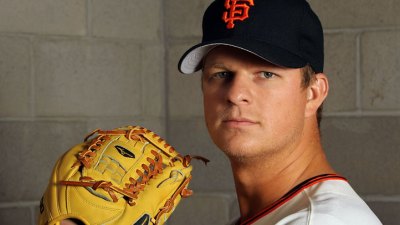 Giants Get 6-2 Win Over Texas