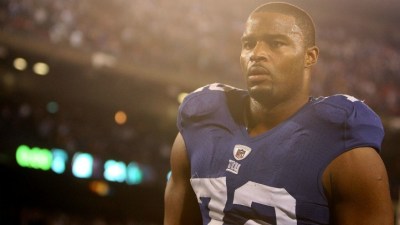 Umenyiora Returns, But Is Contract Dispute Over?