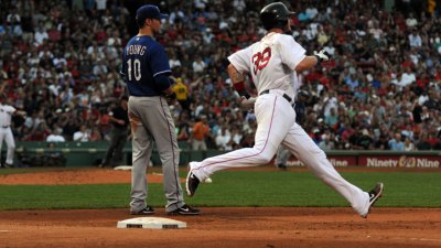 BoSox End Offensive Drought, Beat Texas