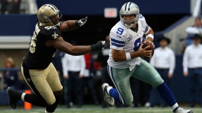 Saints Lead Cowboys 17-14 At Half