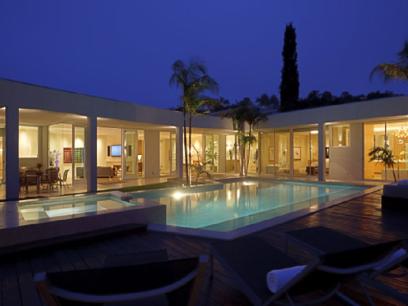 $7,995,000 for Modern Luxury in Beverly Hills
