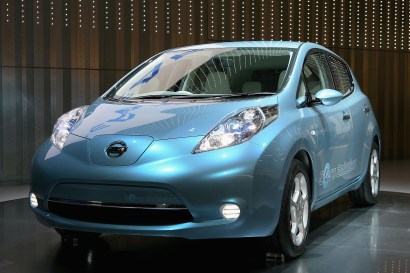 The 5,000 all-electric, American-built Nissan Leaf's rolling out in Portland and San Diego next year don't have enough range to get to San Francisco quite yet.