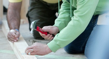 Do-It-Yourselfers Find Bargains In Recession