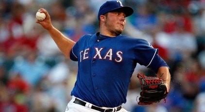 Rangers Knock Sox Out of 1st Place