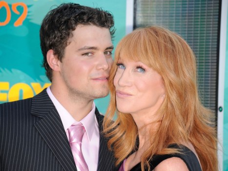 Kathy Griffin and Levi Johnston Crash "Sarah Palin's Alaska"