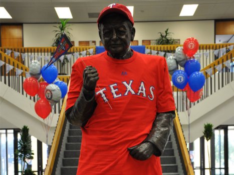 Vandergriff Family to Get Rangers 1st ALCS Ring
