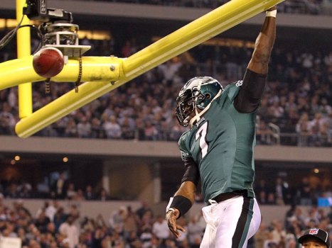 Eagles Soar Past Cowboys