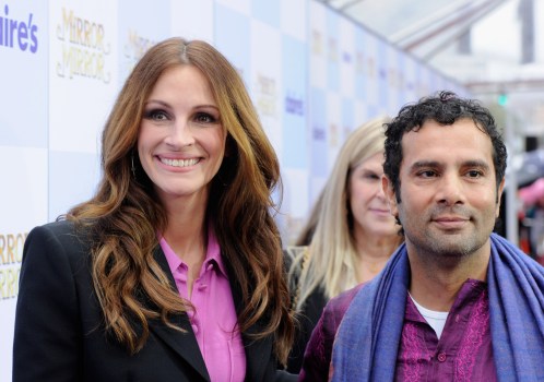 "Mirror Mirror" Director Tarsem Wanted to Shatter Fairy Tale Conventions