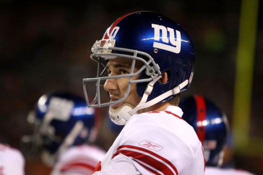 Manning Expects To Play Sunday