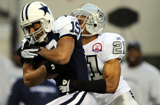 Cowboys Offense Sharp, Lead Raiders 17-0