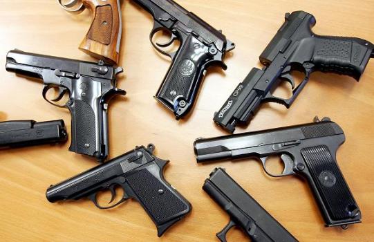 Man Shoots Daughter's Boyfriend for Watching Cowboys: Police