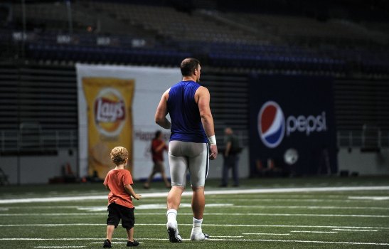 Cowboys Break Camp, Gaze Skyward