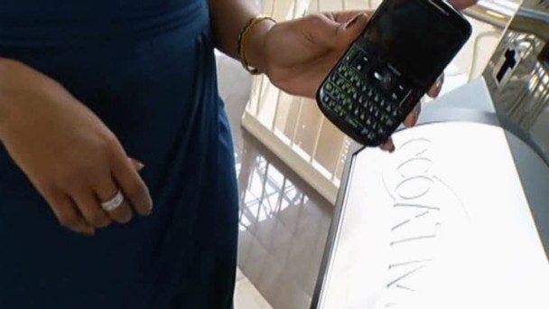 Kiosks Offering Cash for Old Phones