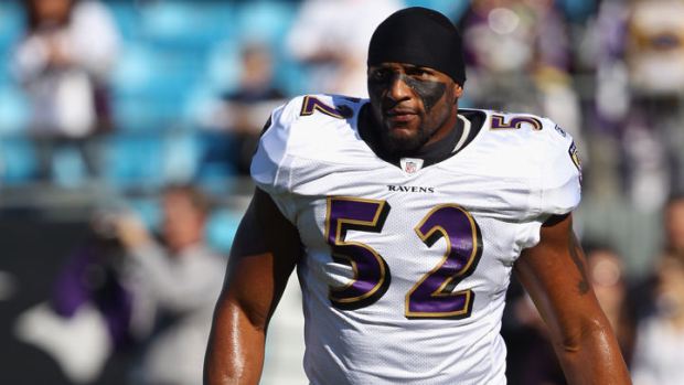 Sean Lee: Every Linebacker In The League Looks Up To Ray Lewis