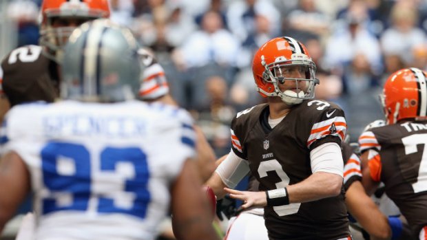 Listless Cowboys Trail Browns 13-0 At Half
