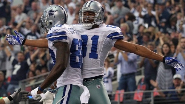 Cowboys Lead Bills, 28-7 At Half