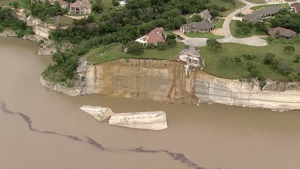 Fractured Cliff Falls Into Lake Whitney