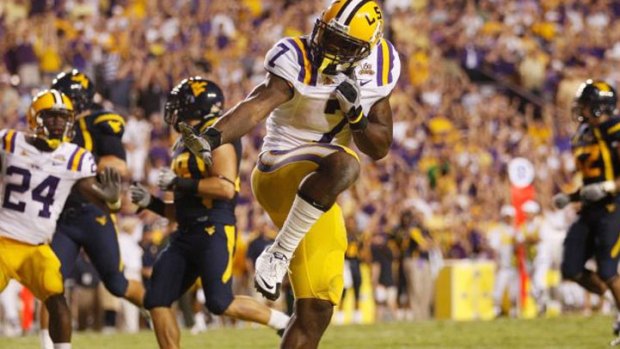 Report: Cowboys May Trade Up to Land LSU's Peterson