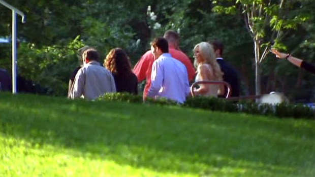 Romo, Crawford Check Out Wedding Site