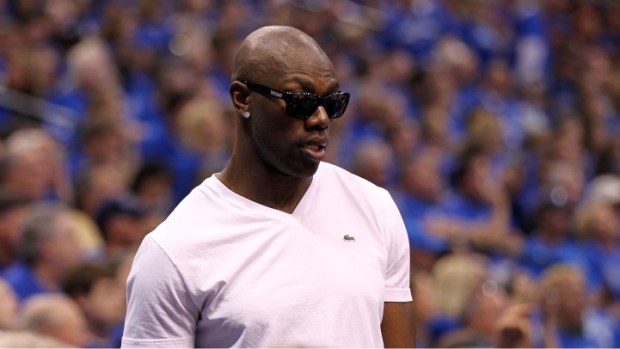 T.O. Holds a Workout, No One Cares