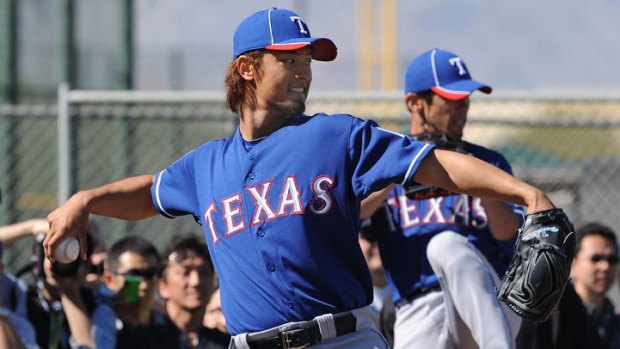 Yu Signs Deal With Topps