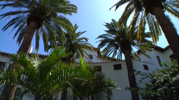 This Week: Tour the Kardashian Mansion