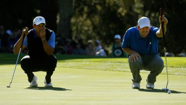 Romo, Woods Finish First Day At Pebble Beach At -7