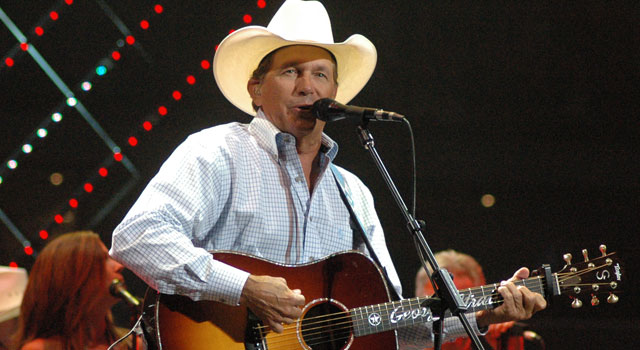 George Strait Headlines First Show at Cowboys Stadium