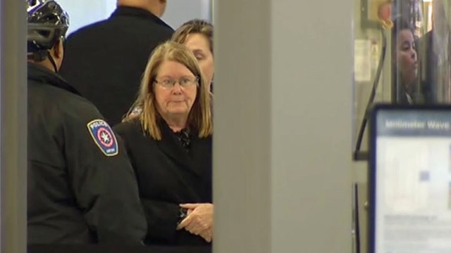 Woman With Gun in Bag Arrested at DFW Airport