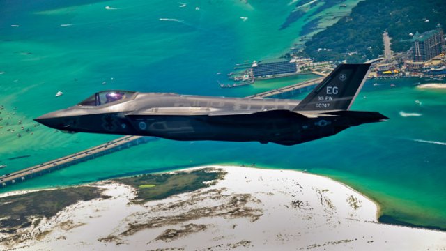 F-35 Delivered to Air Force Base