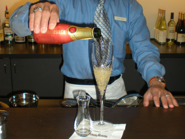 Inside Look: Cointreau Pearl Cocktail