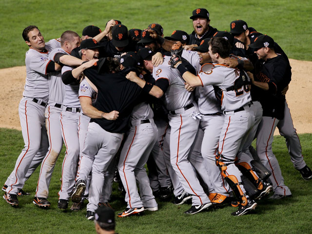 Renteria's Bat Ends the Game 5 Pitching Duel