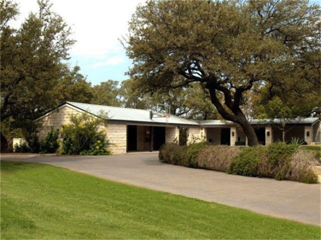 Dixie Chick Martie Maguire Selling Texas Ranch 