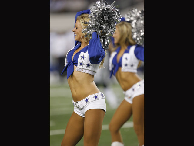 Who's Hotter? Vikings or Cowboys Cheerleaders?